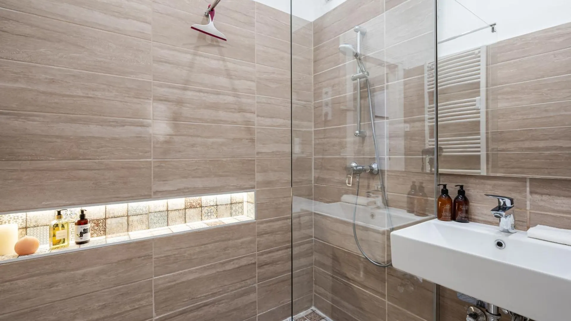 Rowena Holiday Home Budapest